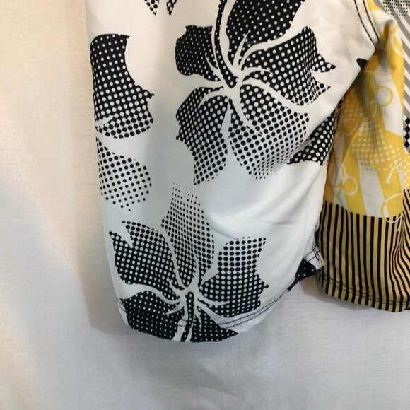 Vintage OP  Mens 38 Board Shorts in White/Black /Yellow Graphics - Picture 14 of 16